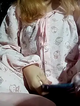 Snapshot of swallow-nice chatting on 11-03-25, 04:41 swallow-nice online show from 11-03-25, 04:41