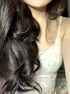 Snapshot of swallow-nice chatting on 12-16-25, 02:44 swallow-nice online show from 12-16-25, 02:44