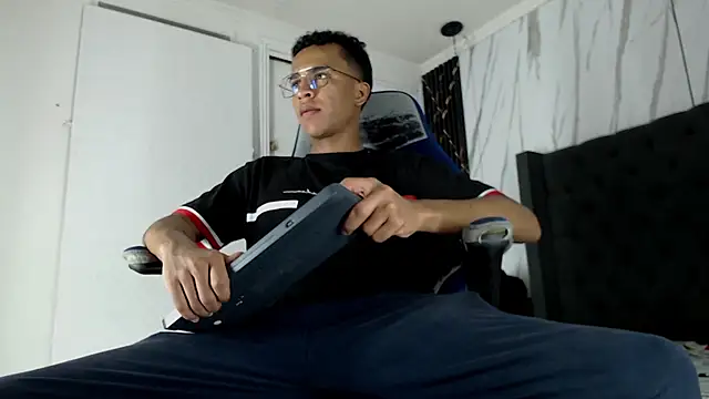 aston xvera online show from 11-08-25, 03:50