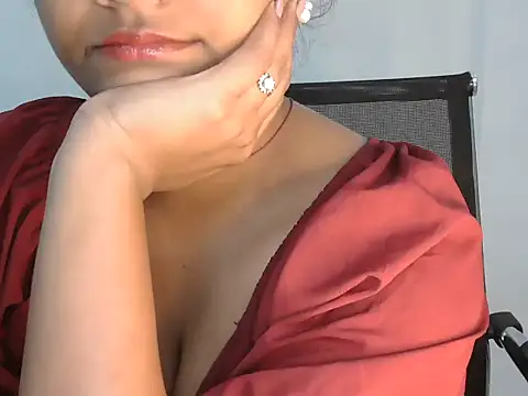 Hott Noor online show from 11-15-25, 11:40