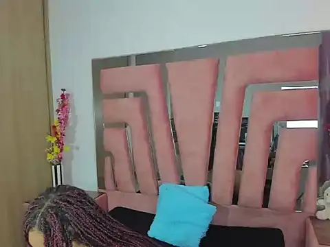 MaraKarly online show from 09-08-25, 07:24