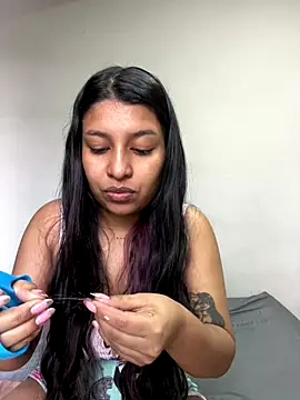 Snapshot of _Chloe_Smith chatting on 10-28-25, 03:36 Chloe Smith online show from 10-28-25, 03:36