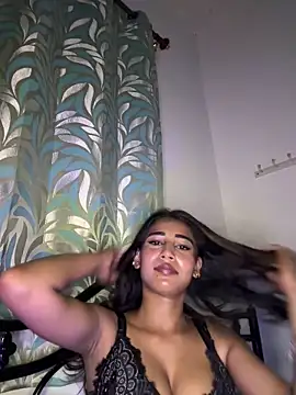 STRIP GLOW online show from 03-12-26, 09:43