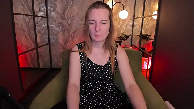 MeggySun online show from 01-08-26, 01:35