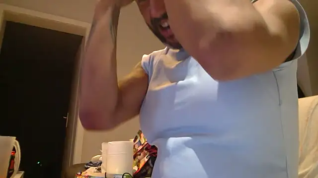 Snapshot of analmoni chatting on 09-12-25, 03:45 analmoni online show from 09-12-25, 03:45