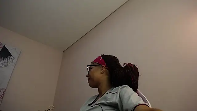 gigi1326 online show from 06-05-26, 02:56
