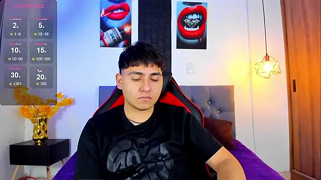 Snapshot of Nicolas_James_Sc chatting on 11-05-25, 01:55 Nicolas James Sc online show from 11-05-25, 01:55