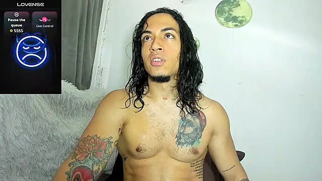 Snapshot of magic_mike_26 chatting on 05-09-26, 01:16 magic mike 26 online show from 05-09-26, 01:16