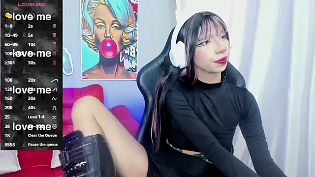 Snapshot of hisui_castles chatting on 10-24-25, 02:24 hisui castles online show from 10-24-25, 02:24