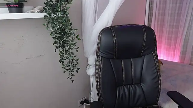 Mystic blue online show from 11-20-25, 12:49