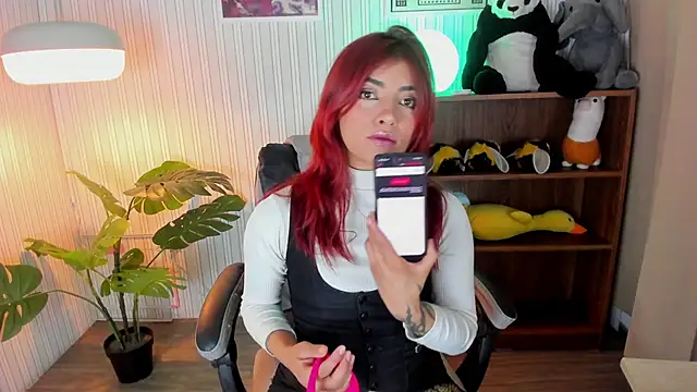 Mystic blue online show from 12-20-25, 04:19