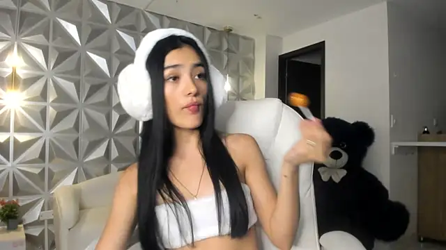 zoerouse  online show from 01-08-26, 08:22