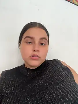 mia-08martinez  online show from 05-28-26, 08:28