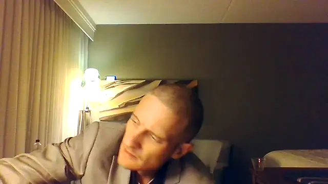 Snapshot of WWGD69 chatting on 09-19-25, 06:26 WWGD69 online show from 09-19-25, 06:26