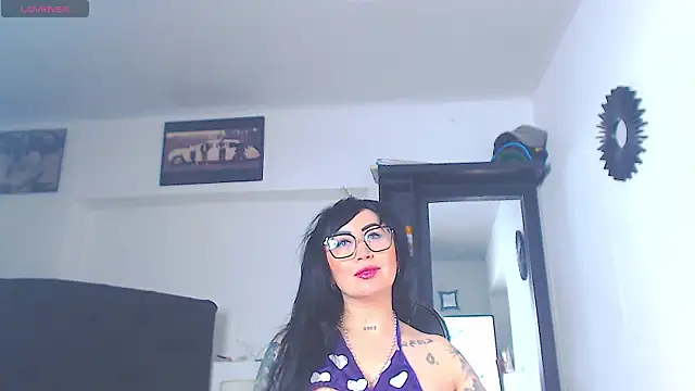 Snapshot of Vicky_hotmilf chatting on 07-15-26, 10:42 Vicky hotmilf online show from 07-15-26, 10:42