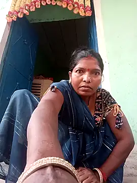 Jivika Jaiswal online show from 10-16-25, 01:17