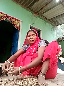 Jivika Jaiswal online show from 10-22-25, 03:18