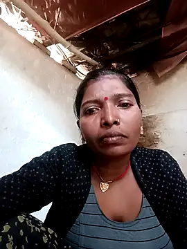 Jivika Jaiswal online show from 11-17-25, 07:47