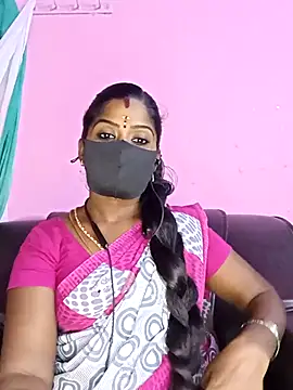 Snapshot of tamilammukuttyy chatting on 09-11-25, 04:29 tamilammukuttyy online show from 09-11-25, 04:29