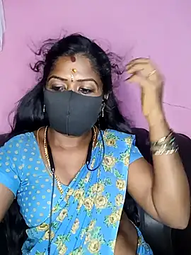 Snapshot of tamilammukuttyy chatting on 09-15-25, 04:18 tamilammukuttyy online show from 09-15-25, 04:18