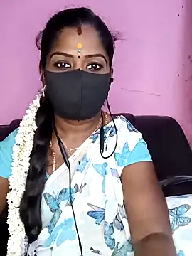 Snapshot of tamilammukuttyy chatting on 09-17-25, 05:47 tamilammukuttyy online show from 09-17-25, 05:47