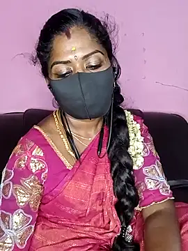 Snapshot of tamilammukuttyy chatting on 09-20-25, 09:38 tamilammukuttyy online show from 09-20-25, 09:38