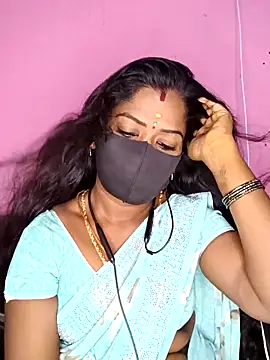 Snapshot of tamilammukuttyy chatting on 09-30-25, 04:06 tamilammukuttyy online show from 09-30-25, 04:06