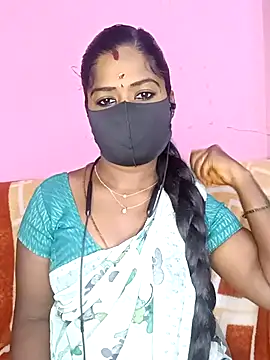 Snapshot of tamilammukuttyy chatting on 11-20-25, 02:23 tamilammukuttyy online show from 11-20-25, 02:23