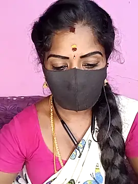 Snapshot of tamilammukuttyy chatting on 04-27-26, 02:59 tamilammukuttyy online show from 04-27-26, 02:59
