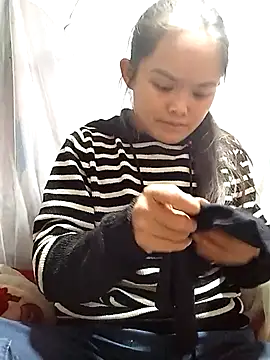 xinhxinhcute online show from 11-02-25, 09:00