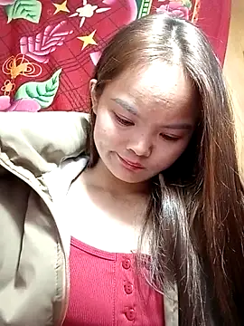 xinhxinhcute online show from 12-05-25, 12:14