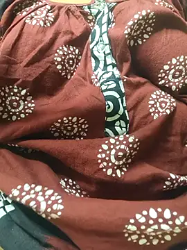 Snapshot of desi_boudi87 chatting on 09-16-25, 08:10 desi boudi87 online show from 09-16-25, 08:10