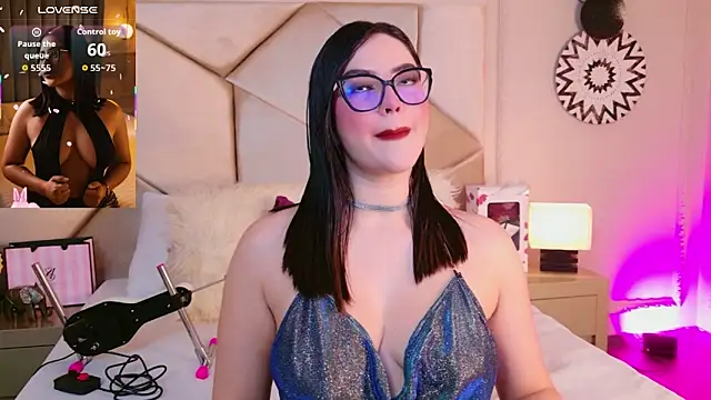 Snapshot of Catalina-Malave chatting on 01-10-26, 12:01 Catalina-Malave online show from 01-10-26, 12:01