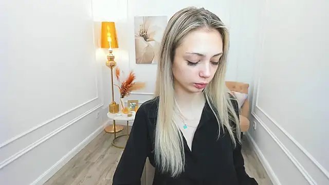 EmilyGraydis online show from 04-08-26, 07:47