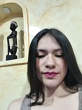 CHARLOTTE  05 online show from 10-02-25, 01:07