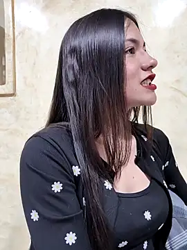 CHARLOTTE  05 online show from 10-25-25, 01:51