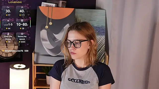 HollieCollelo online show from 09-28-25, 03:12