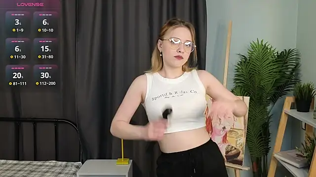 HollieCollelo online show from 11-25-25, 03:28