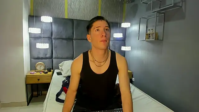 HunterHeat  online show from 09-17-25, 12:40