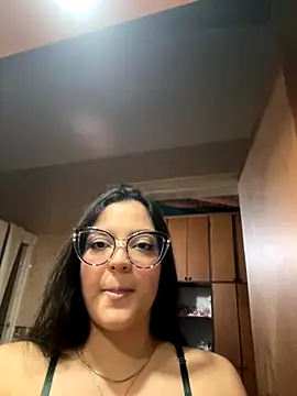 Snapshot of alilith chatting on 09-14-25, 06:29 alilith online show from 09-14-25, 06:29