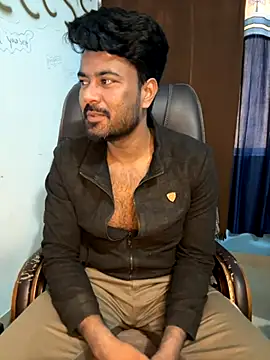 Snapshot of MeekBatgirl chatting on 11-28-25, 02:14 MeekBatgirl online show from 11-28-25, 02:14