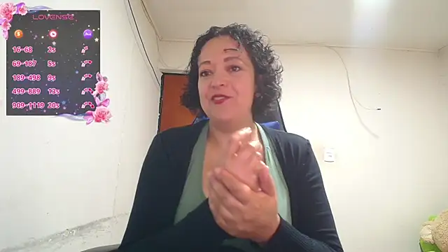 Miss Oriana online show from 11-26-25, 04:41