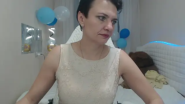 Snapshot of AvaSaturnian chatting on 10-02-25, 12:34 AvaSaturnian online show from 10-02-25, 12:34