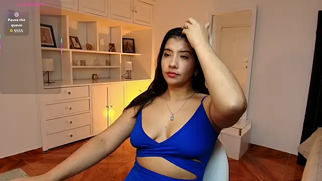 nina moen online show from 10-01-25, 07:42