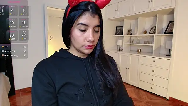 nina moen online show from 10-12-25, 10:47