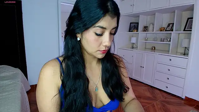 nina moen online show from 11-04-25, 03:05