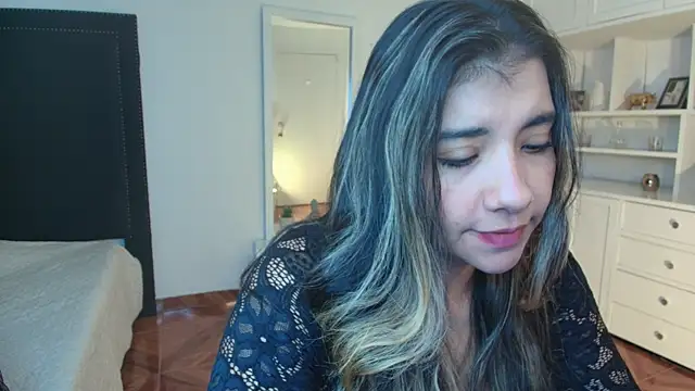 nina moen online show from 01-16-26, 03:21