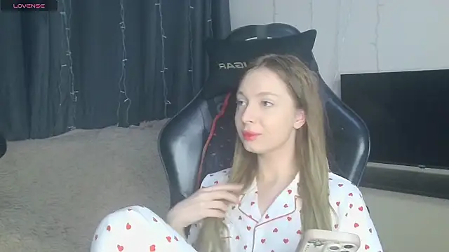 BabbbyFoxxx online show from 03-24-26, 07:08