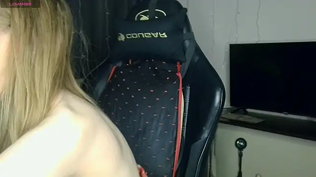 BabbbyFoxxx online show from 04-06-26, 04:46