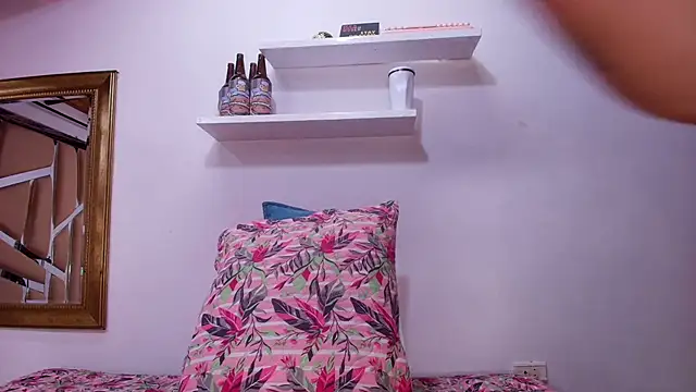 sweegirl69 online show from 09-30-25, 11:59